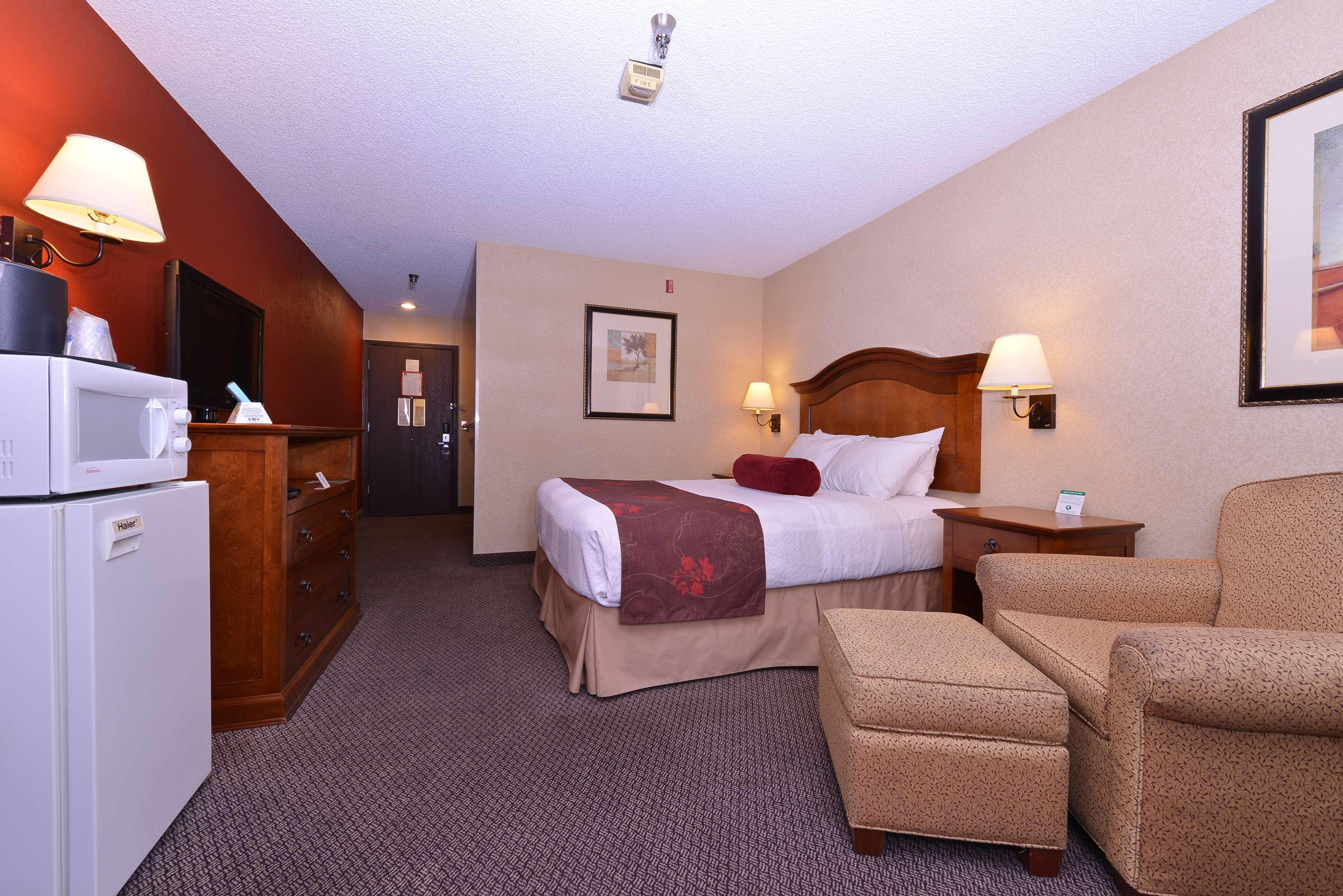 Best Western Plus Rama Inn Redmond Ngoại thất bức ảnh