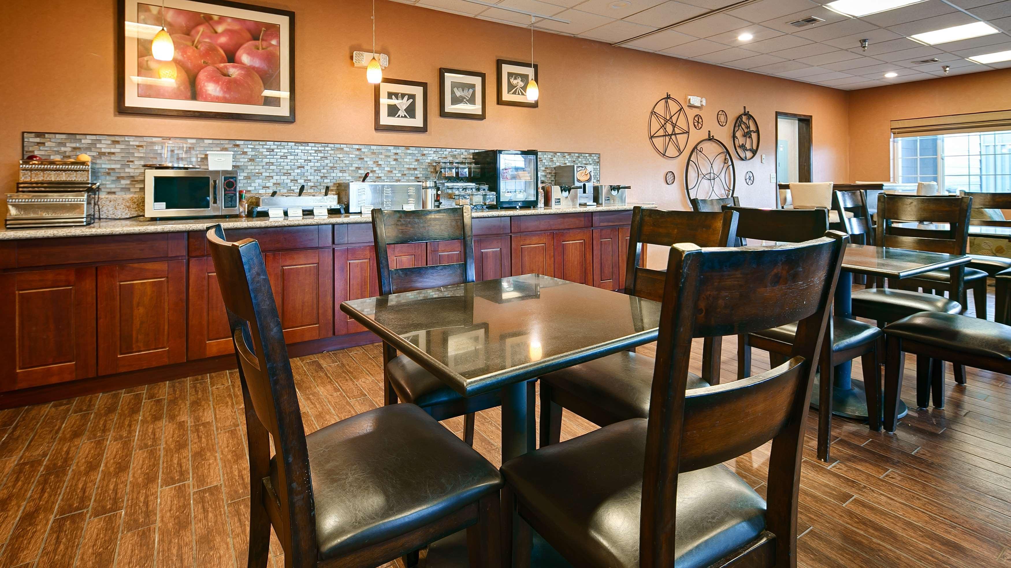 Best Western Plus Rama Inn Redmond Ngoại thất bức ảnh
