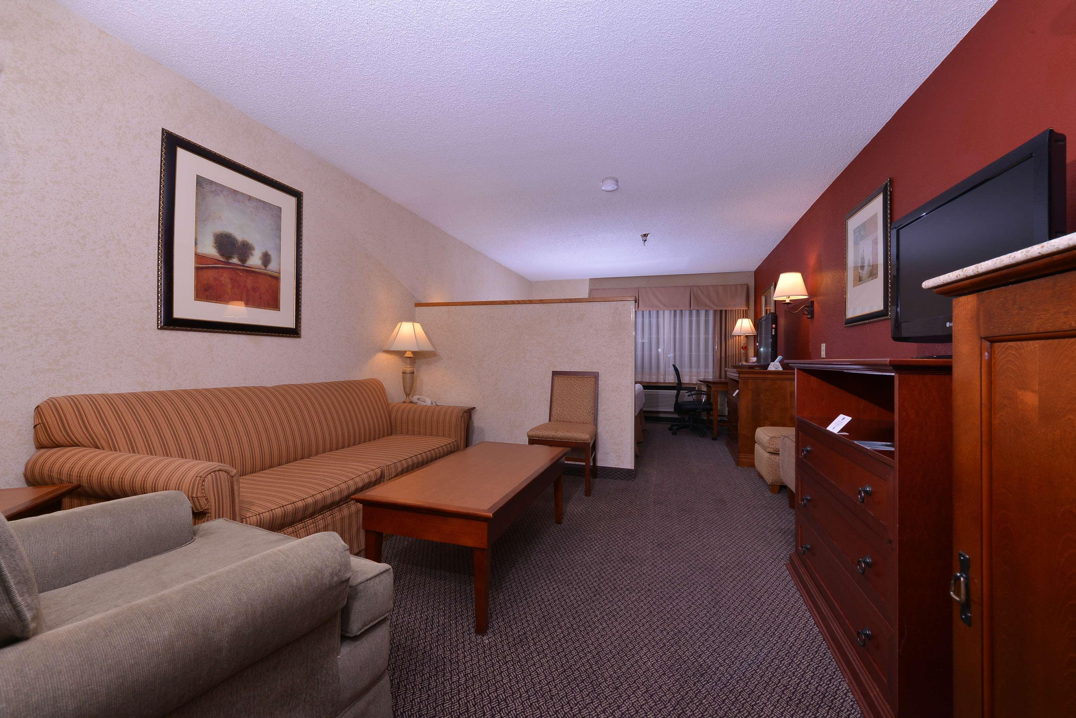 Best Western Plus Rama Inn Redmond Ngoại thất bức ảnh