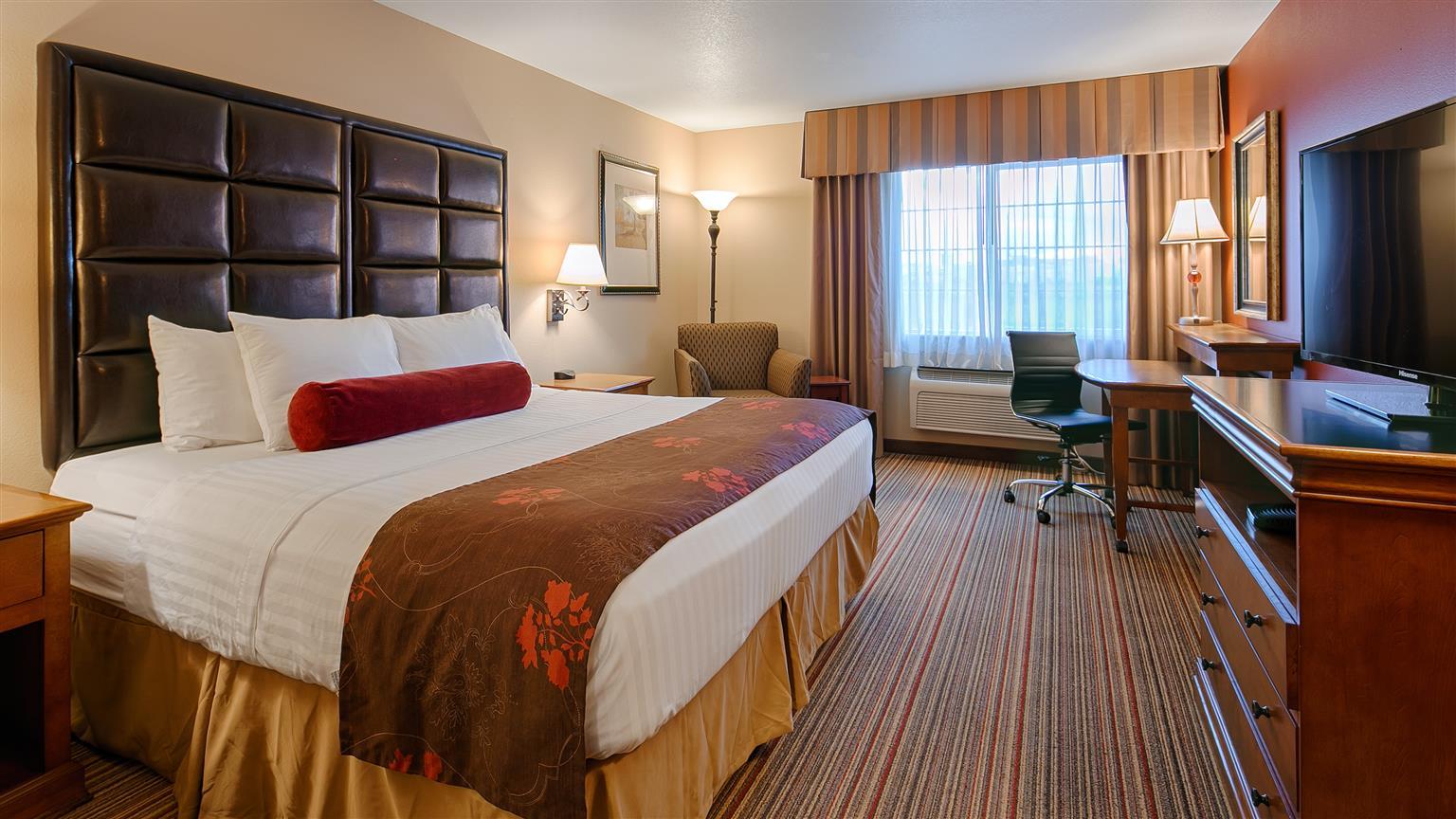 Best Western Plus Rama Inn Redmond Ngoại thất bức ảnh
